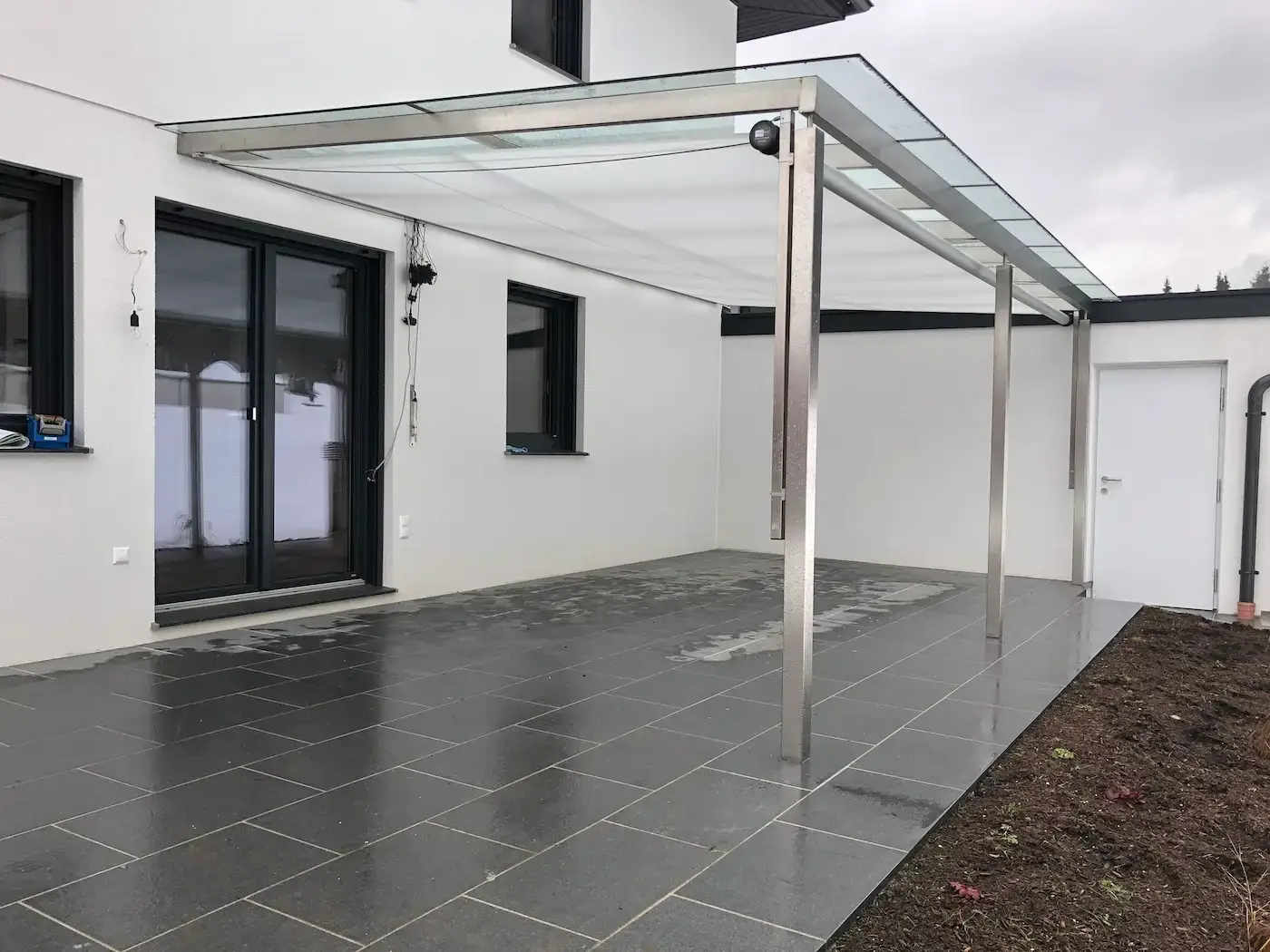 BTX Patio Shade Structure with Glass