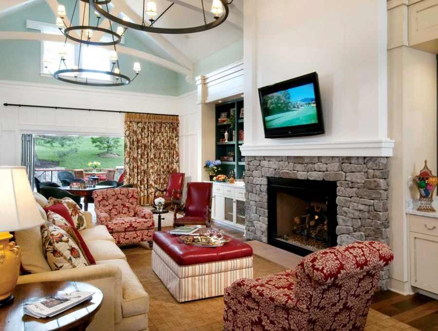 Cottage at the Colorado – drapery system custom designed and built by BTX.